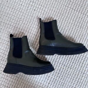 Ganni Creepers Chelsea Boots, Kalmatta, size 40 / US 9